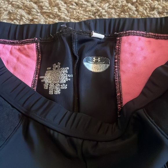 Ladies Under Armour MPZ black softball sliding pants with padded sides. Sz Small - Picture 5 of 9